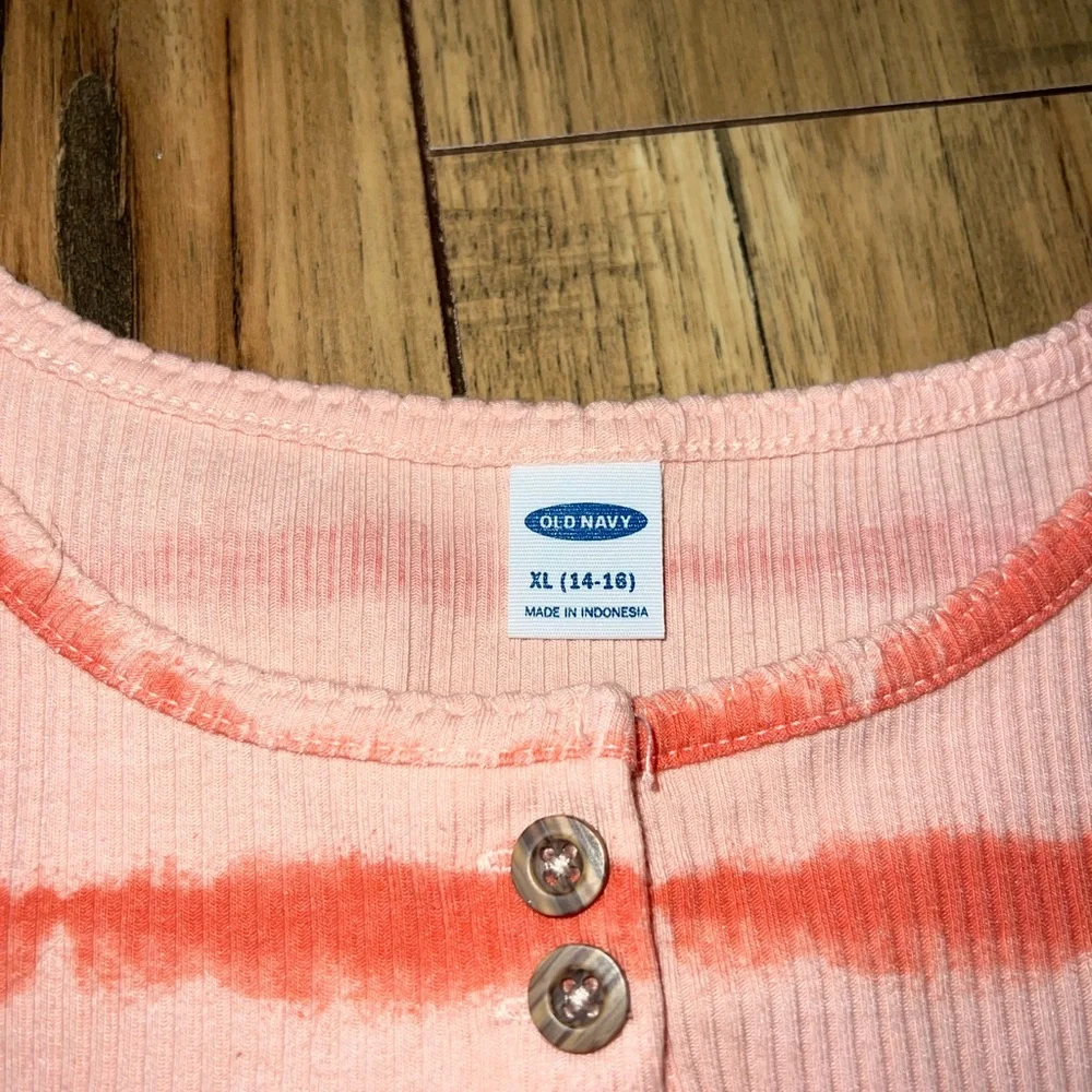striped coral top